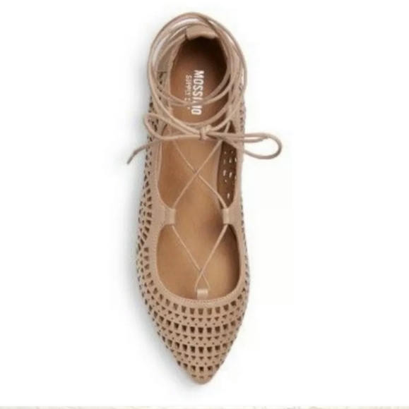 Mossimo Feliza Cut Out Tan Lace Up Flats - Picture 2 of 5
